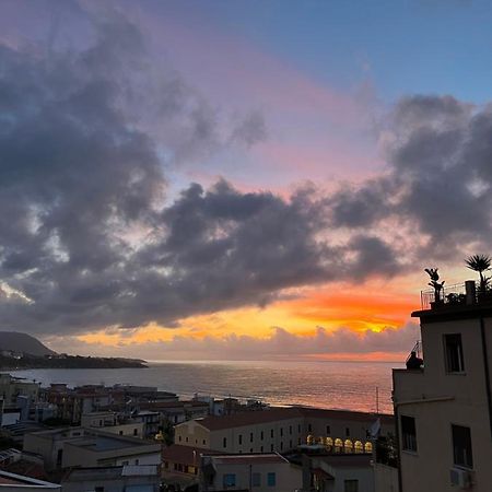 Appartement Window On The Sunset à Cefalù Extérieur photo