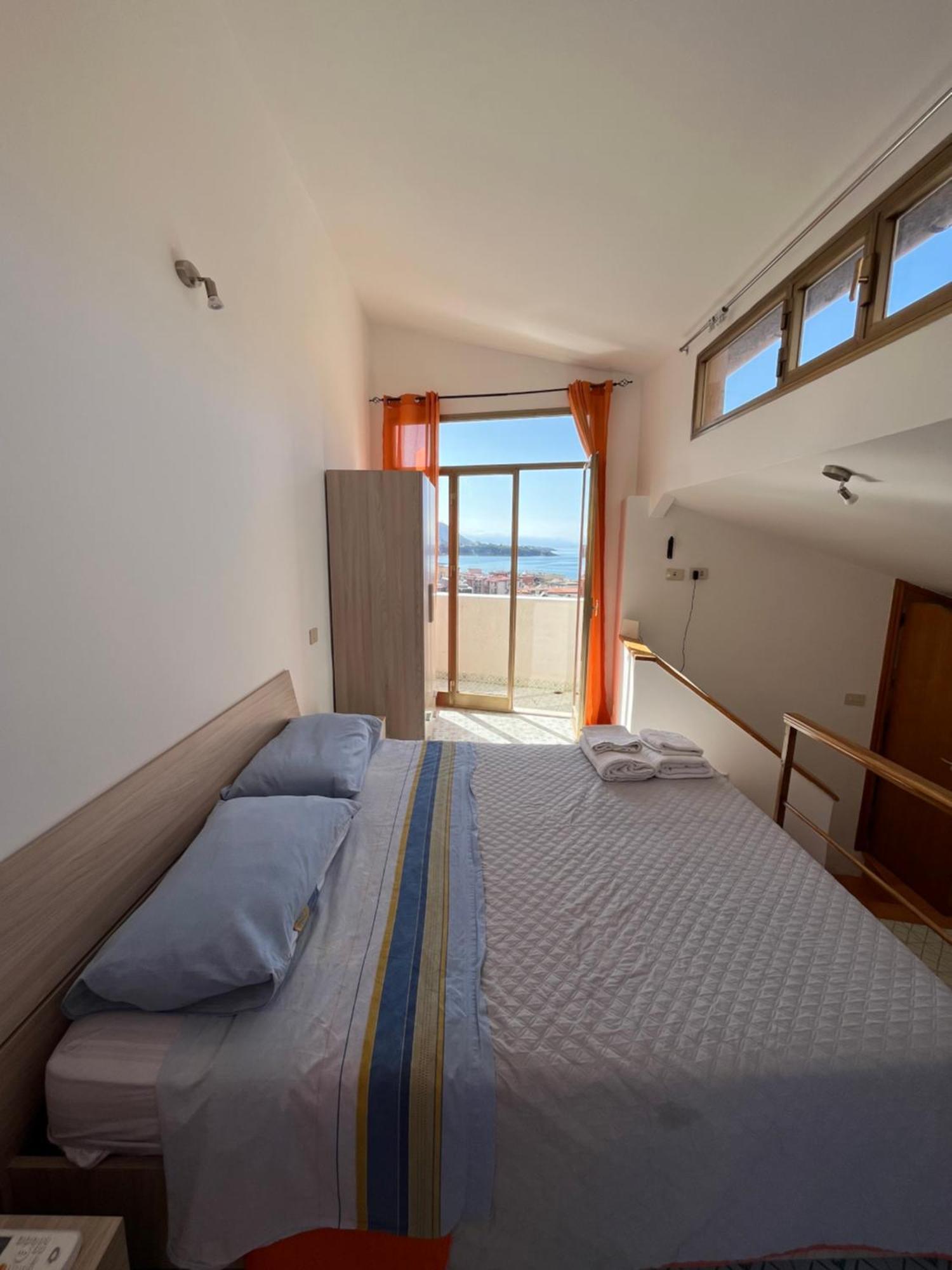 Appartement Window On The Sunset à Cefalù Extérieur photo